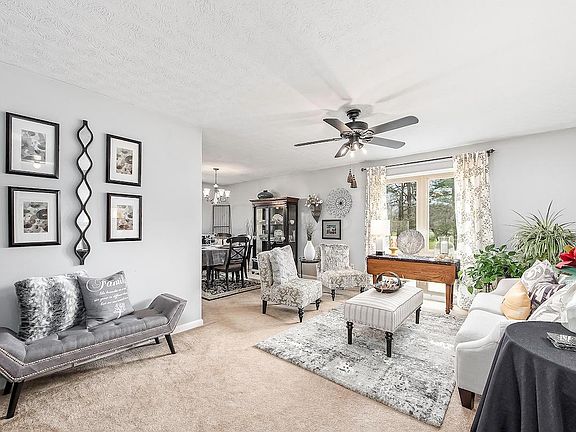 4th image of 12835 Fox Run Ct NW