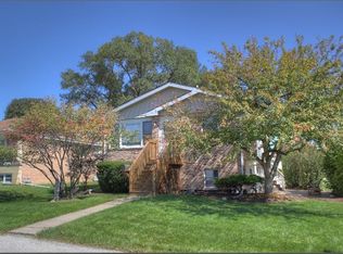 619 McCarthy St, Lemont, IL 60439