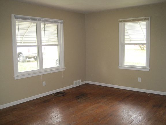 3rd image of 2110 Fisher Dr