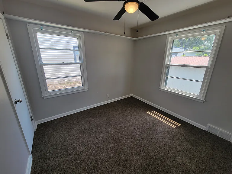 5935 E Bellaire Ave — Photo 13