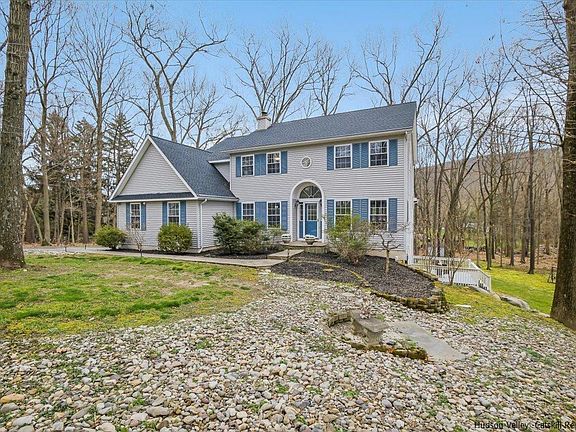 3rd image of 9 Fairview Lane #-