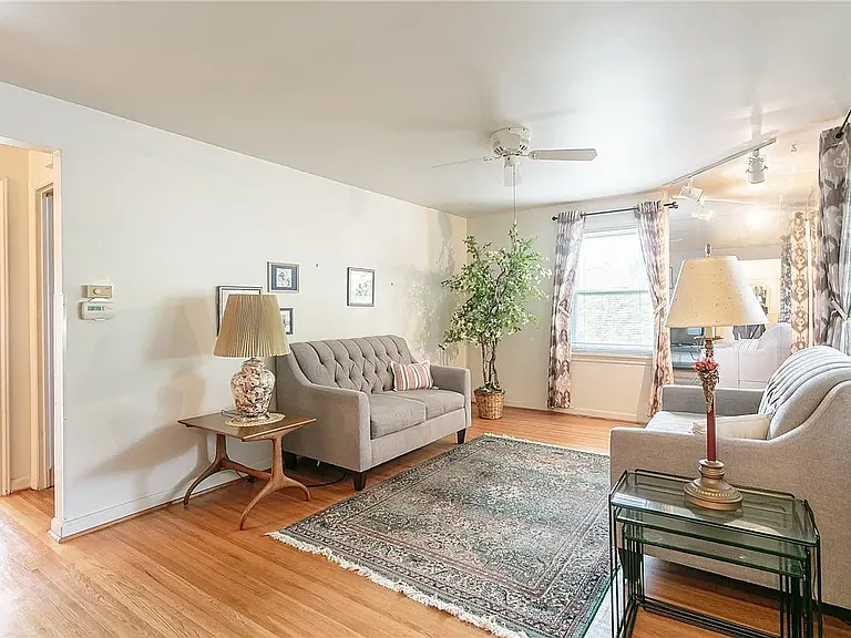 26 Garden Dr — Photo 5