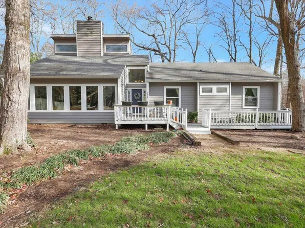 3826 Walden Wood Ln, Signal Mountain, TN 37377