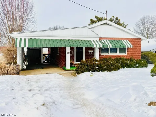 801 38th St, Vienna, WV 26105