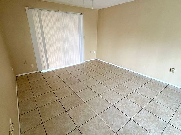 4th image of 7124 Isle Dr