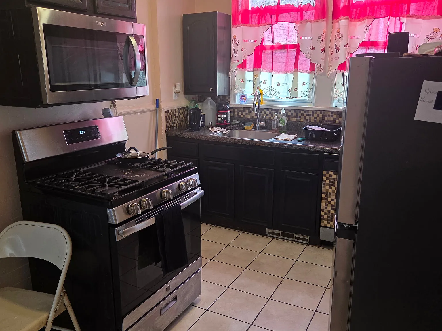 7 bed, 3000 sqft, $3,995 — Photo 4