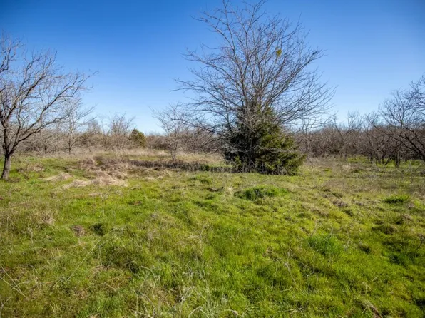 Highway 14, Groesbeck, TX 76642