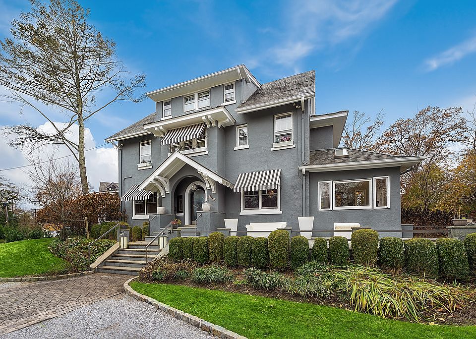 1st image of 870 Pond Ln
