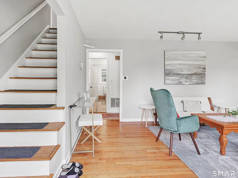 66 Washington Rd — Photo 11