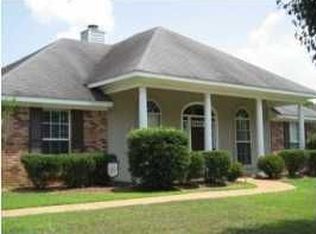 916 Eagles Nest Dr, Byram, MS 39272