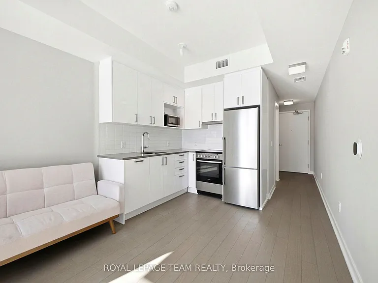 360 Deschatelets Ave E #209 — Photo 5