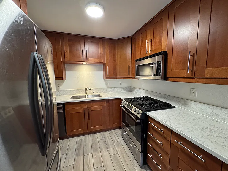 10257 Caminito Covewood #B — Photo 3