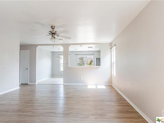 4th image of 5706 Schneider Dr