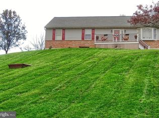 202 Deck Rd, Womelsdorf, PA 19567