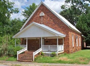 211 N Hilliard St, Union Point, GA 30669