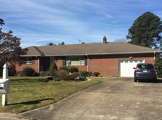 2304 Lakewood Ln, Chesapeake, VA 23321