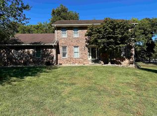 1015 N Honeysuckle Ln, Vincennes, IN 47591