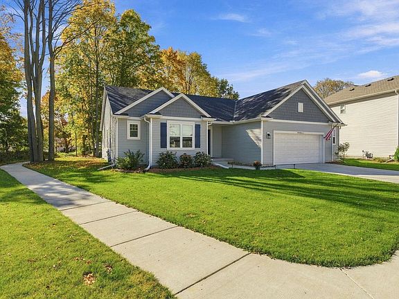 2nd image of W197N16648 Ridgeway DRIVE