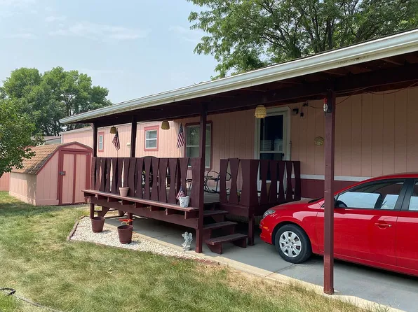 32 Parkside Dr, Billings, MT 59102