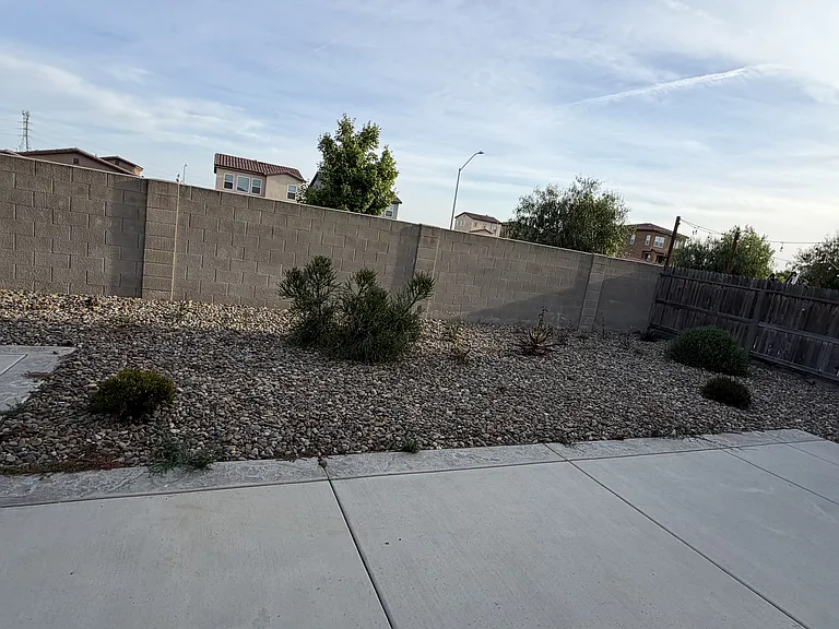 146 Sproul Ct — Photo 23