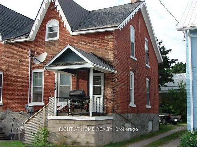 1st image of 326 & 334 11th St E