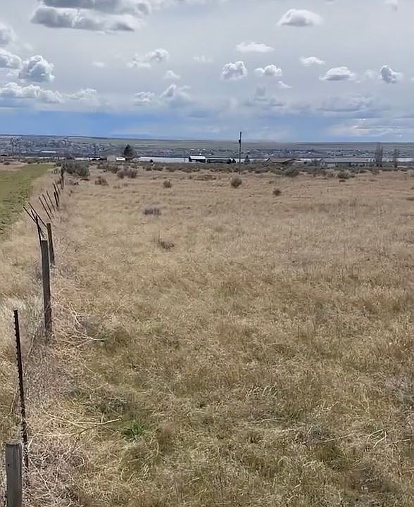 2nd image of 0 North Of Hwy 14