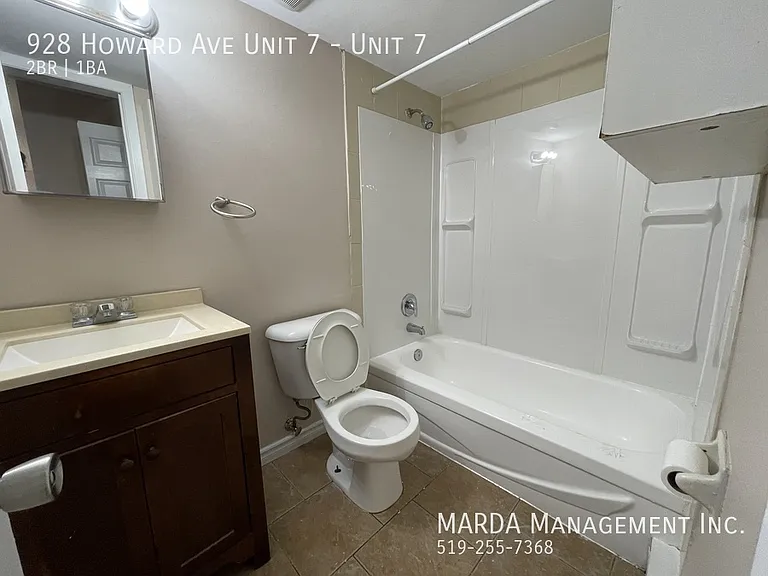 928 Howard Ave #7 — Photo 12