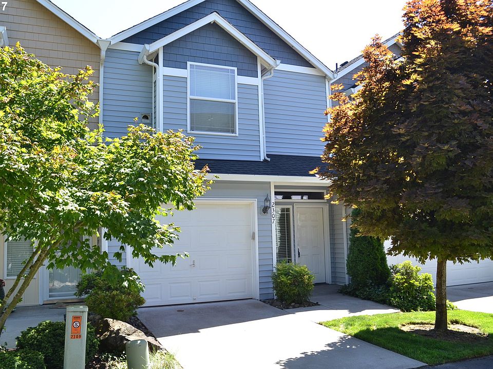 1st image of 2307 NE 139th Cir