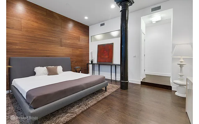 Rented by Douglas Elliman | media 8