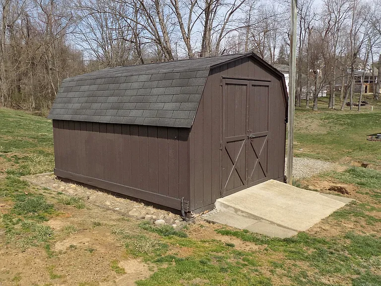 189 Wiggins Ln — Photo 5