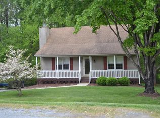 154 Sunrise Dr, Forest, VA 24551