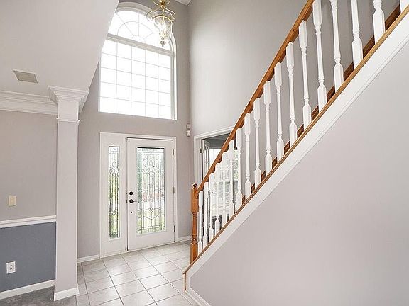 2nd image of 6503 Holly Hill Ln