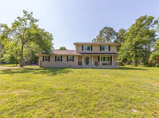 526 E Cook Dr, Chatsworth, GA 30705