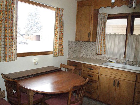 3rd image of 2110 Thornburgh Dr