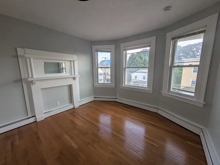 479 Putnam St #O3R — Photo 4