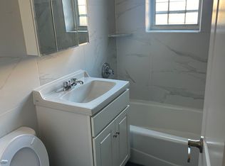 2078 Cropsey Ave APT 1B, Brooklyn, NY 11214