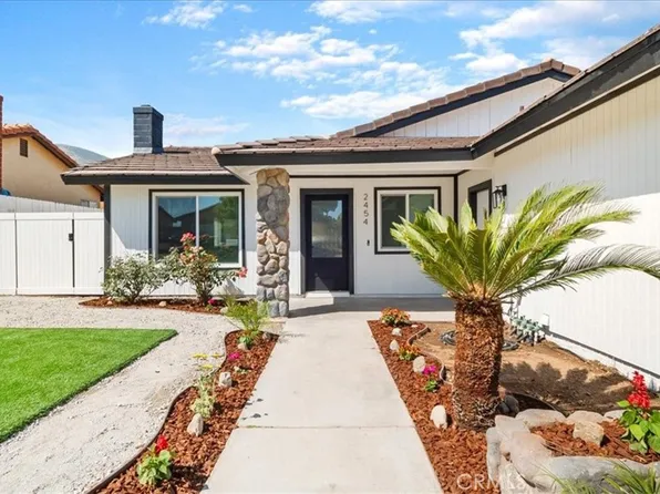 2454 Rosemary Ln, San Bernardino, CA 92407