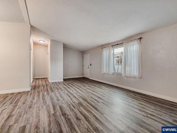 5th image of 1111 SE 3rd Ave Unit 15