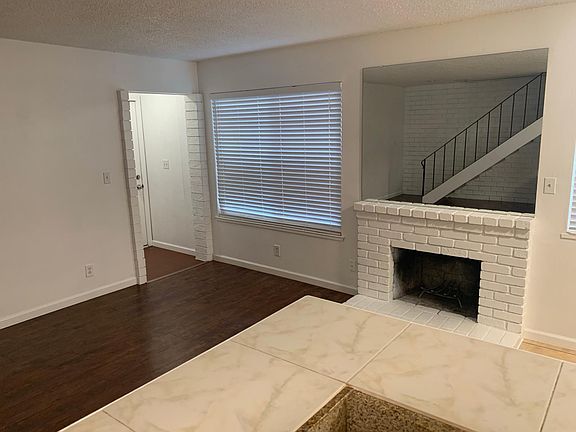 2nd image of 5528 Keoncrest Cir