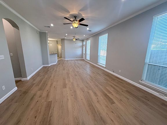 2nd image of 3001 Maumelle Dr