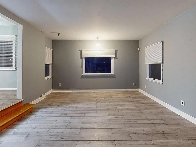 669 N Henderson Rd — Photo 81