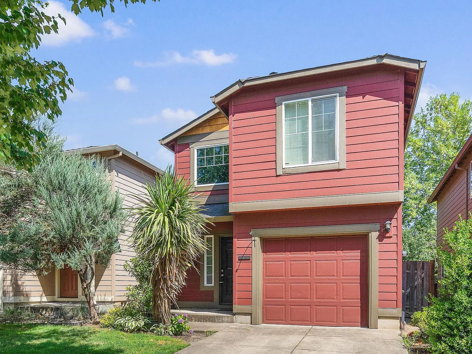 446 Corinne Dr — Photo 2