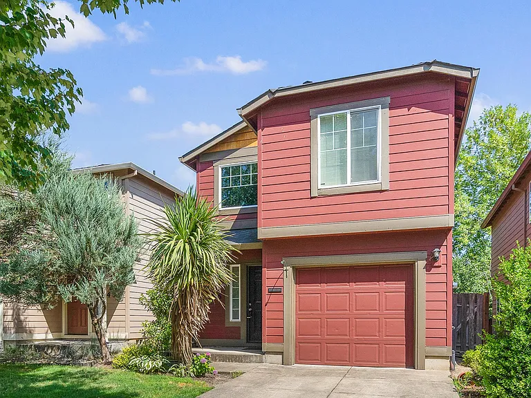 446 Corinne Dr — Photo 2