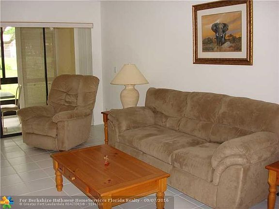 3rd image of 1977 SW 15th St APT 107