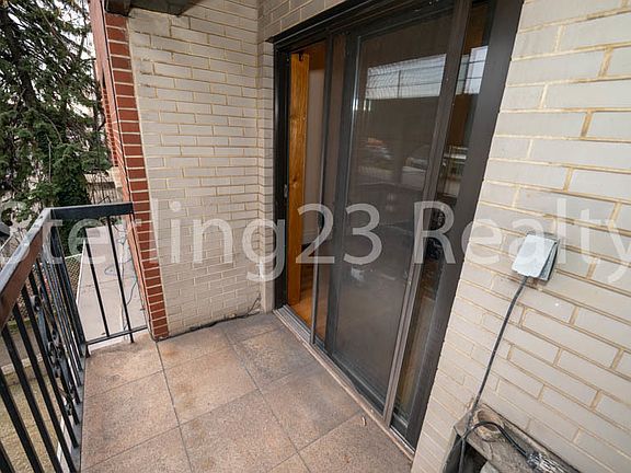 4th image of 3244 31st St APT 1B
