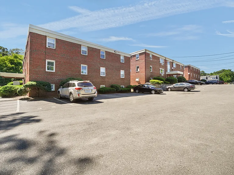2160 Mineral Spring Ave #3-10 — Photo 14