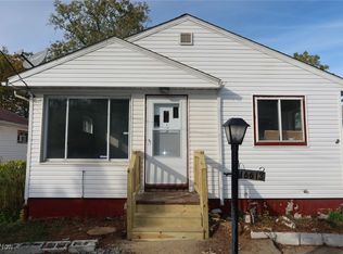 16613 Glenpark Ave, Cleveland, OH