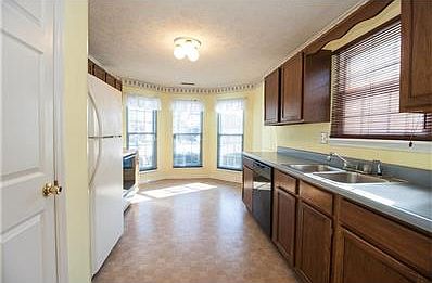 2nd image of 3714 Smallwood Ln W