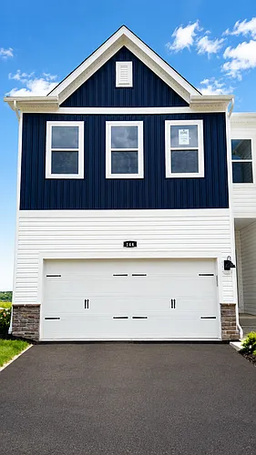 144 Scotland Ln Photo 1