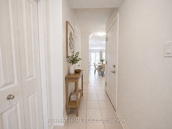 3rd image of 66 Arlington Cres